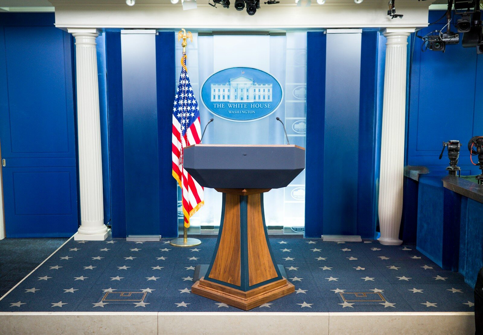 The white house briefing room is ready